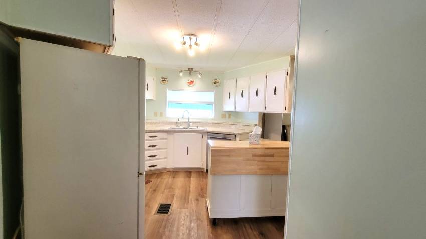 181 Juniper Dr. West a Dundee, FL Mobile or Manufactured Home for Sale